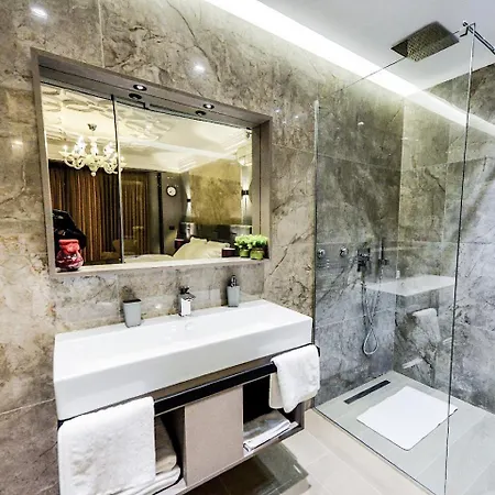 酒店 Hotel Vila Tirana 地拉那