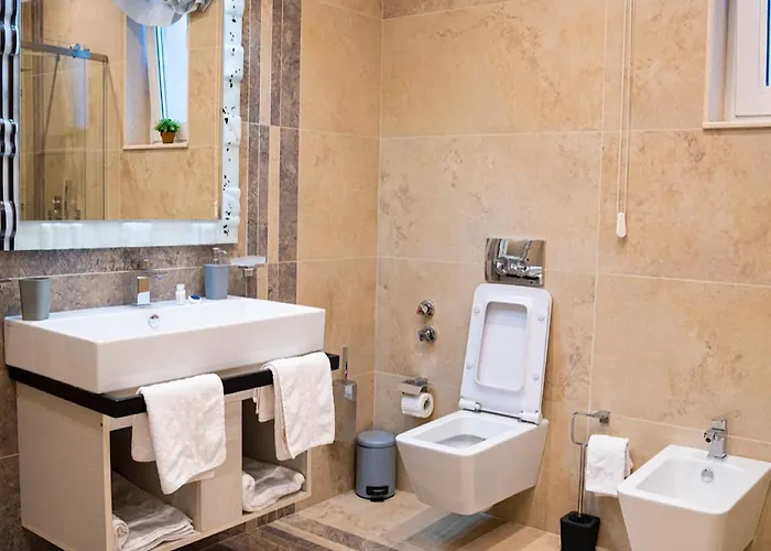 Hotel Vila Tirana 3* טיראנה