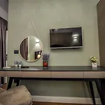 Hotel Vila Tirana ホテル 3*