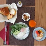 Hotel Vila Tirana ホテル 3*