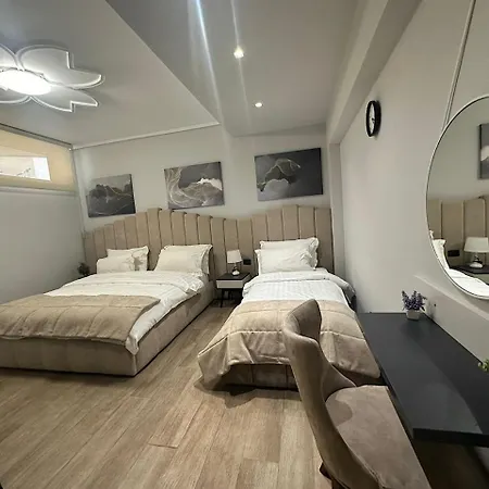 ホテル Hotel Vila Tirana