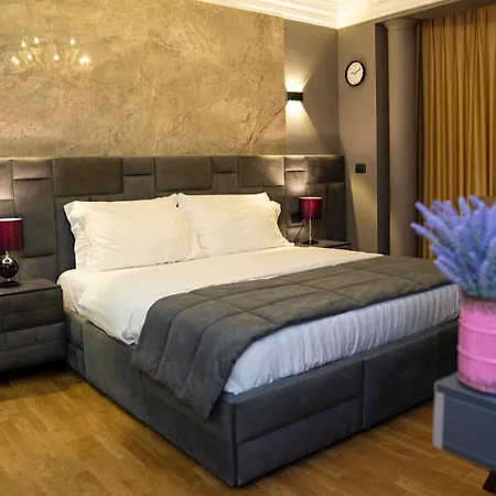 Hotel Vila Tirana Ξενοδοχείο 3*